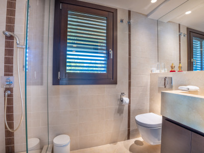Villa en venta en Las Brisas, Nueva Andalucia