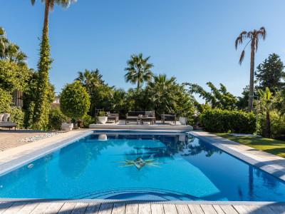 Villa en venta en Nueva Andalucia