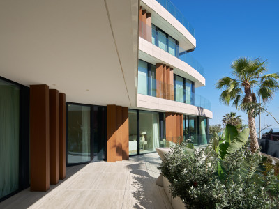 Apartment for sale in Guadalobon, Estepona