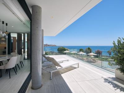Apartment for sale in Guadalobon, Estepona