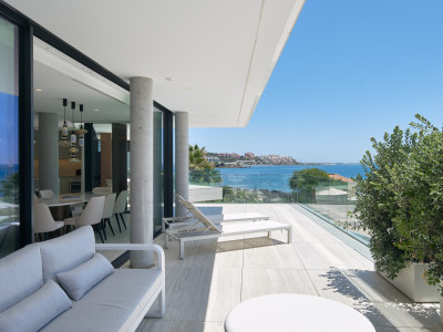 Apartment for sale in Guadalobon, Estepona