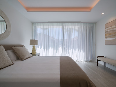 Apartment for sale in Guadalobon, Estepona