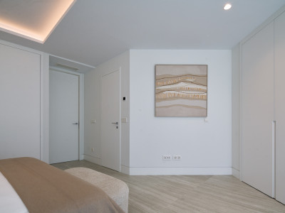 Apartment for sale in Guadalobon, Estepona