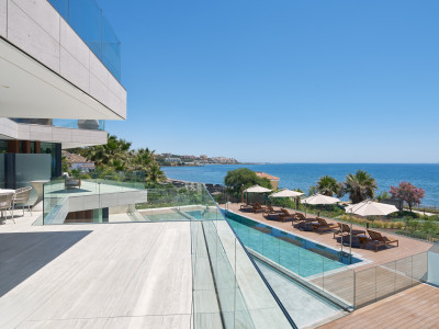Apartment for sale in Guadalobon, Estepona