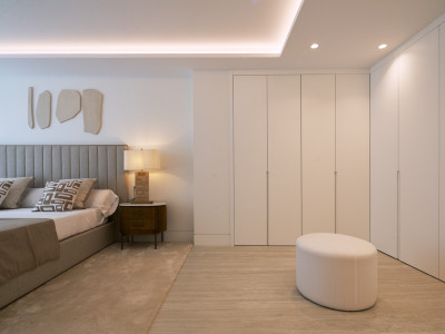 Apartment for sale in Guadalobon, Estepona