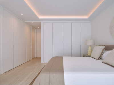 Apartment for sale in Guadalobon, Estepona