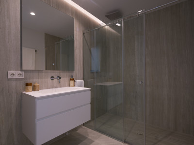Apartment for sale in Guadalobon, Estepona