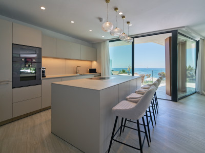 Apartment for sale in Guadalobon, Estepona