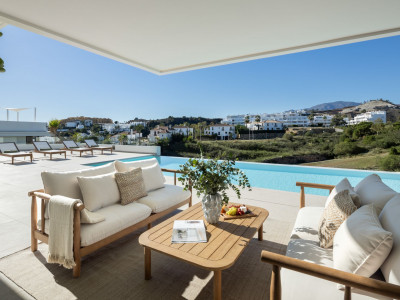 Villa en venta en La Resina Golf, Estepona