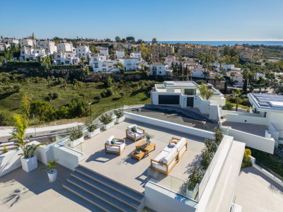 Villa en venta en La Resina Golf, Estepona