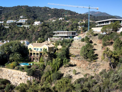 Villa en venta en El Madroñal, Benahavis