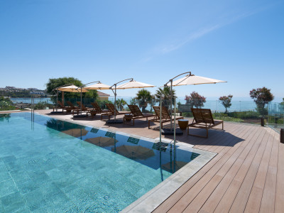 Apartamento en venta en Guadalobon, Estepona