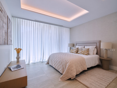 Apartamento en venta en Guadalobon, Estepona