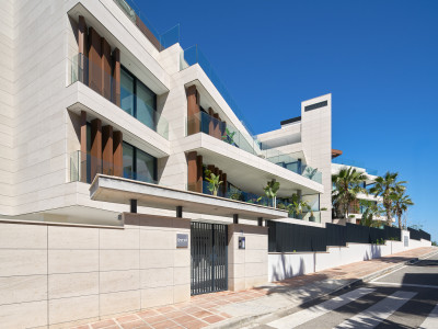 Apartamento en venta en Guadalobon, Estepona