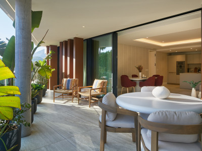 Apartamento en venta en Guadalobon, Estepona