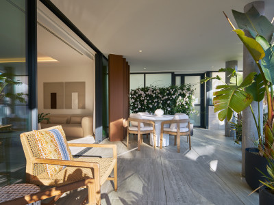 Apartamento en venta en Guadalobon, Estepona