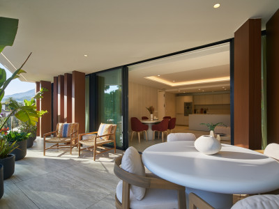 Apartamento en venta en Guadalobon, Estepona