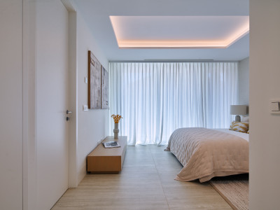 Apartamento en venta en Guadalobon, Estepona