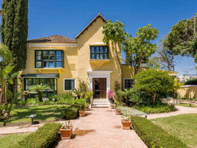 Villa for sale in Las Lomas del Marbella Club, Marbella Golden Mile