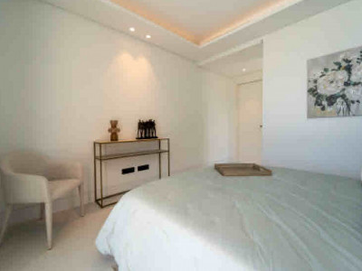 Villa for sale in Los Naranjos Golf, Nueva Andalucia
