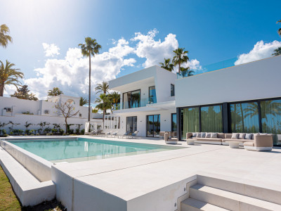 Villa zum Verkauf in El Paraiso, Estepona