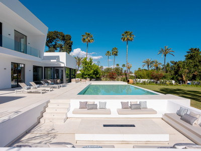 Villa zum Verkauf in El Paraiso, Estepona