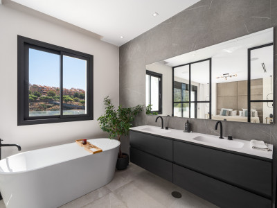 Villa à vendre à Elviria, Marbella Est