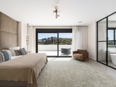 Villa à vendre à Elviria, Marbella Est