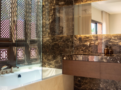 Adosado en venta en Altos de Puente Romano, Marbella Golden Mile