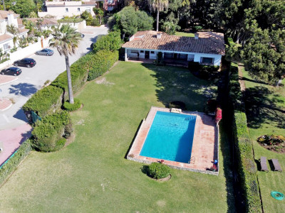Villa zum Verkauf in Villacana, Estepona
