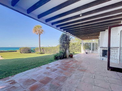 Villa zum Verkauf in Villacana, Estepona