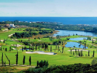 Villa en venta en Los Flamingos, Benahavis