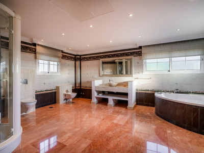Villa en venta en Vega del Colorado, Benahavis