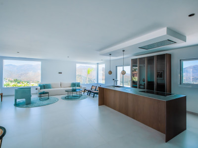 Villa zum Verkauf in La Mairena, Marbella Ost