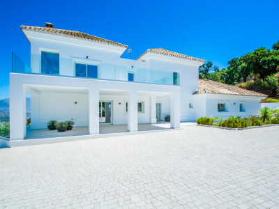 Villa zum Verkauf in La Mairena, Marbella Ost