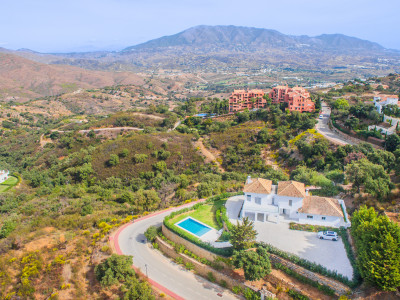 Villa zum Verkauf in La Mairena, Marbella Ost