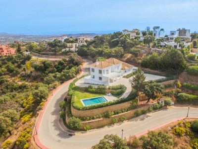 Villa zum Verkauf in La Mairena, Marbella Ost