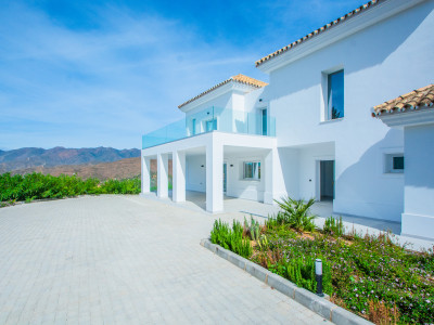 Villa zum Verkauf in La Mairena, Marbella Ost