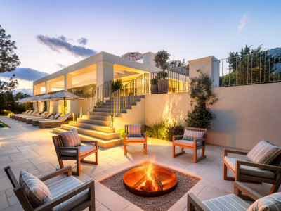 Villa for sale in Rocio de Nagüeles, Marbella Golden Mile