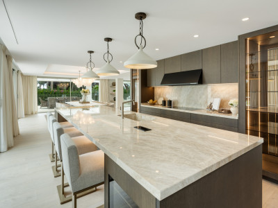 Villa for sale in Rocio de Nagüeles, Marbella Golden Mile
