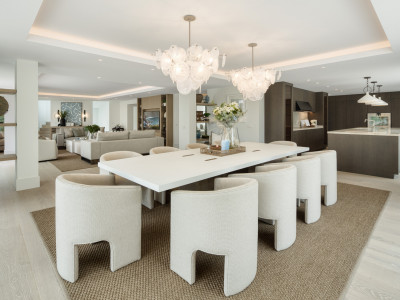 Villa for sale in Rocio de Nagüeles, Marbella Golden Mile