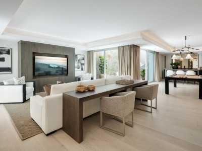 Villa for sale in Rocio de Nagüeles, Marbella Golden Mile