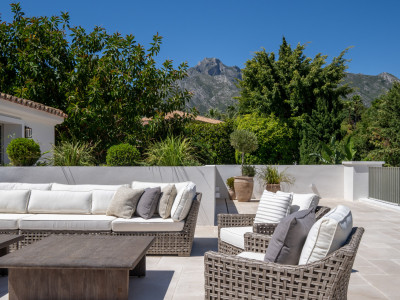 Villa for sale in Rocio de Nagüeles, Marbella Golden Mile