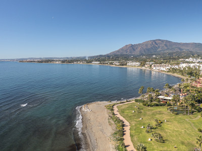 Ground Floor Apartment for sale in Menara Beach, Estepona