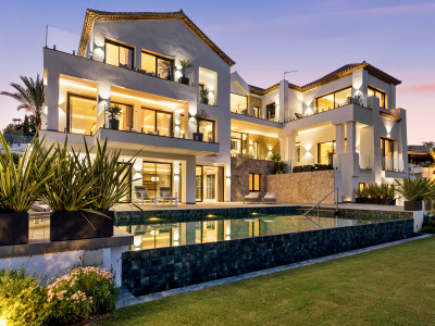 Villa en venta en Los Flamingos, Benahavis