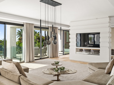Villa en venta en Los Flamingos, Benahavis