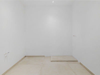 Villa for sale in Casares