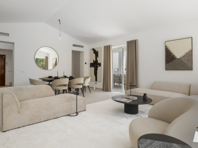 Villa for sale in Casares