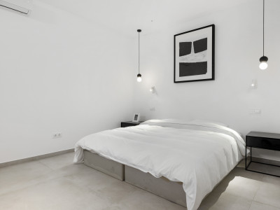 Villa for sale in Casares