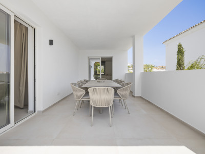Villa for sale in Casares
